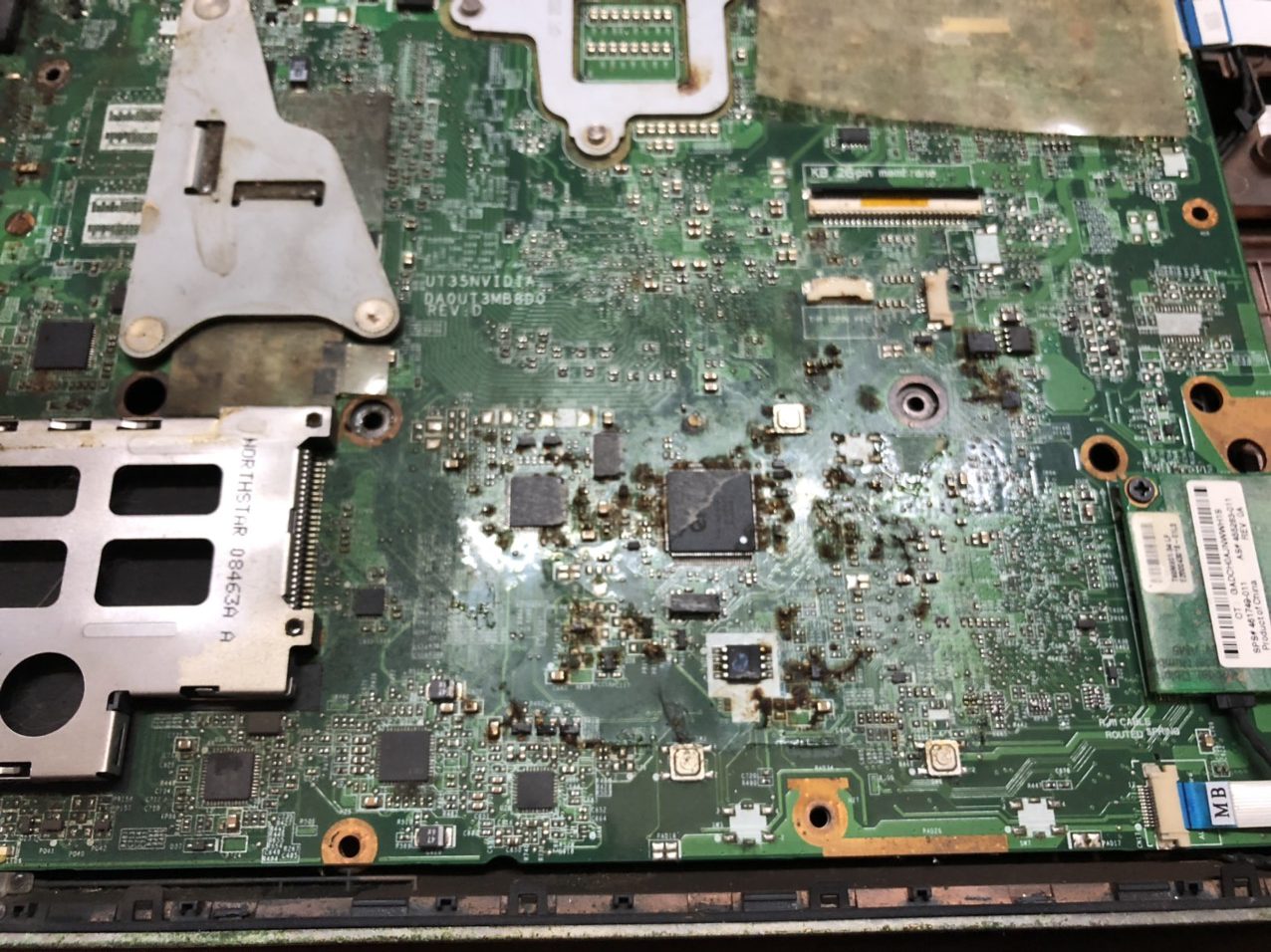 vệ sinh laptop quận 1